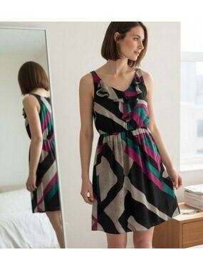 DKNYC Geometric Print Sleeveless Dress M Ruffle V Neck Pockets Mini